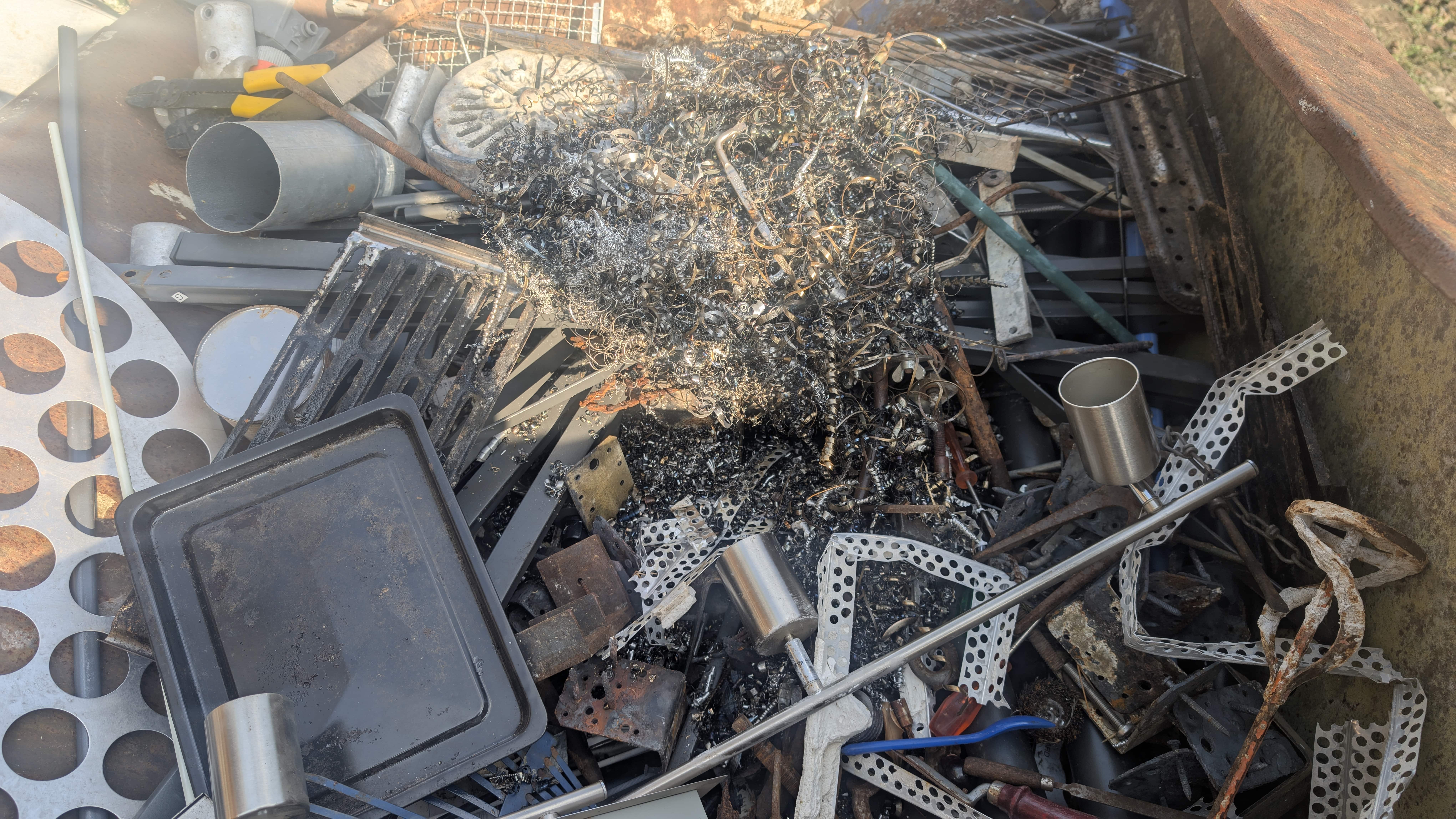Beispielbild Schrott 1